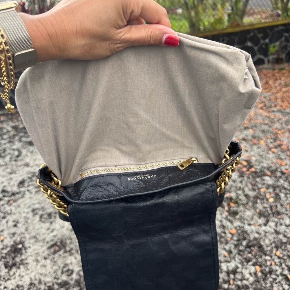 Marc Jacobs Made in Italy Black Quilted Leather Chain Shoulder Bag Gold Hardware - Picture 10 of 13